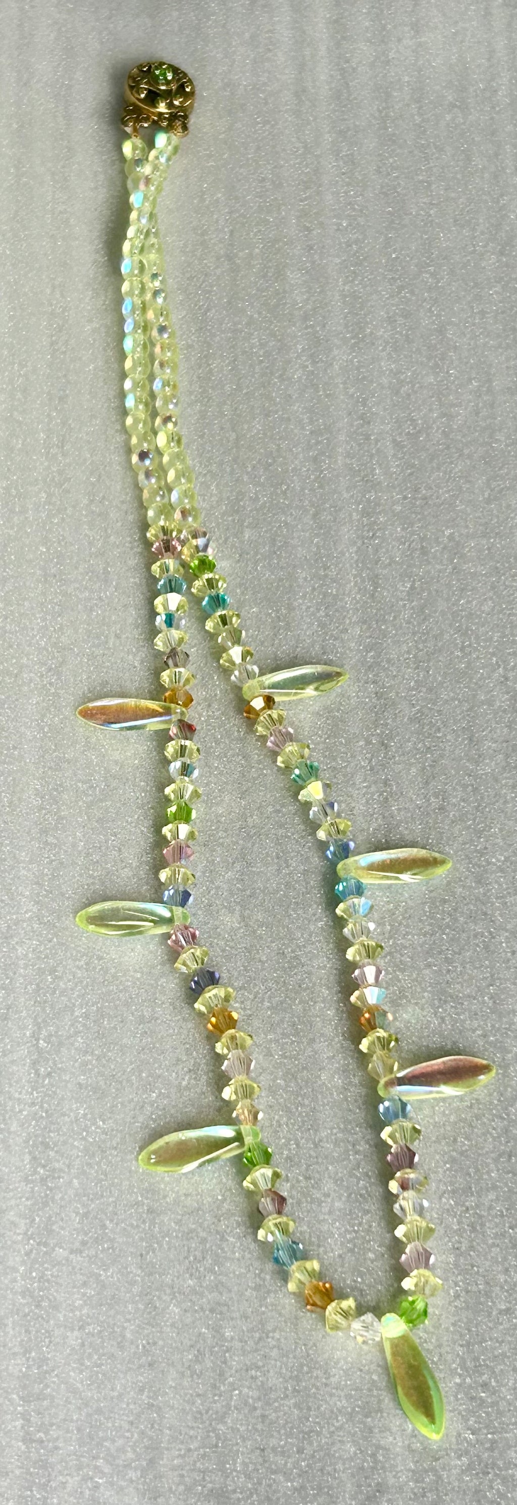 Crystal Uranium Choker 17"